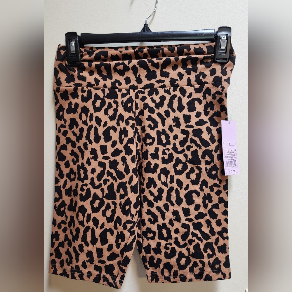 NEW Scrunch Butt Leopard Print Athletic Bike Shorts Size S